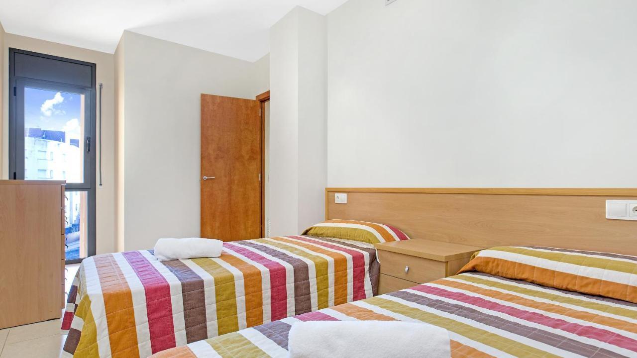 2 Santa Cris - * Lloret de Mar